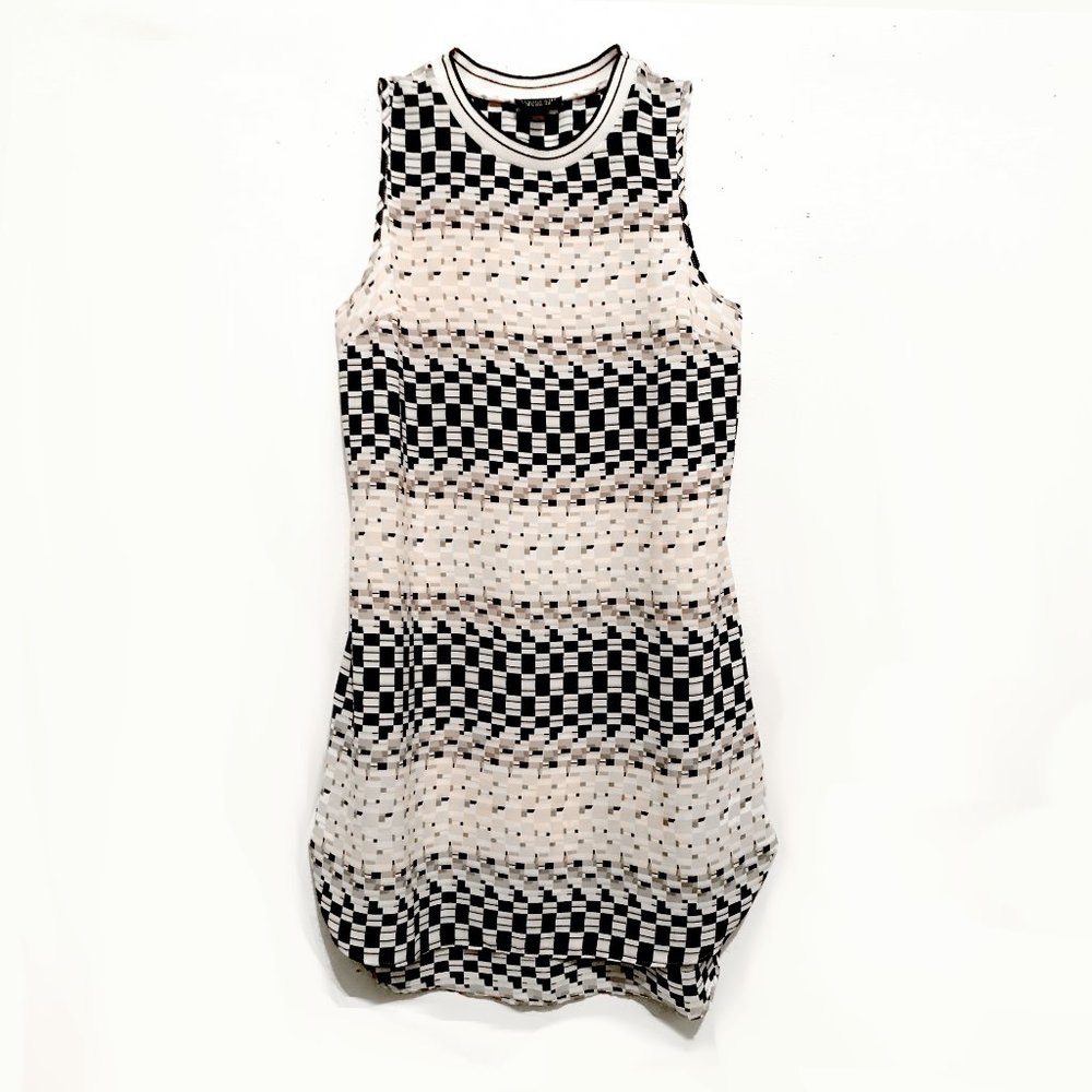 Topshop Graphic Print Sleevless Shift Dress with Ribbed Neck and Shirtwaist Hem